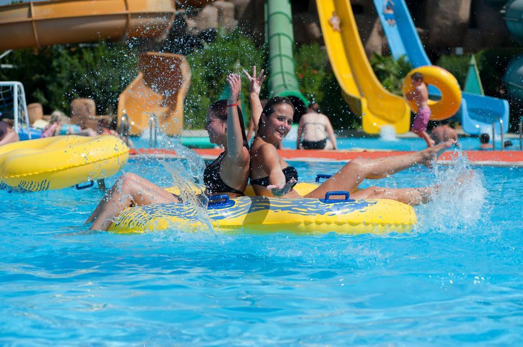 Vonresort Elite & Aqua Сиде Екстериор снимка